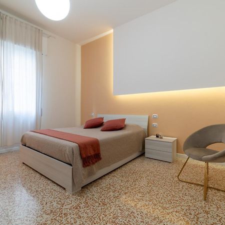 Casa Daura - Your Comfortable Apartment In Bologna - Parking Екстериор снимка