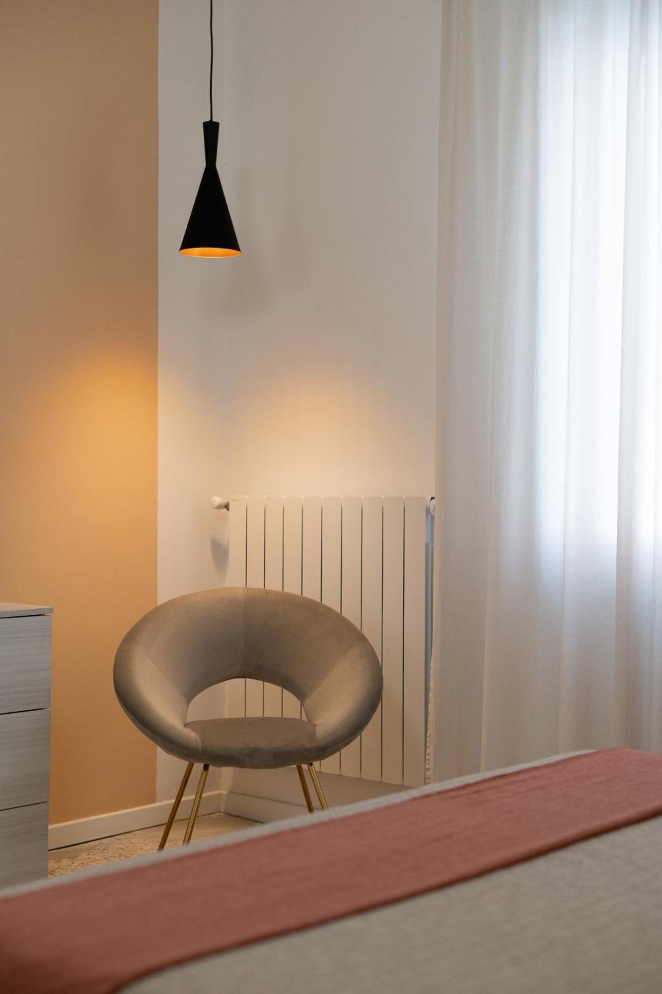 Casa Daura - Your Comfortable Apartment In Bologna - Parking Екстериор снимка